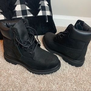 Black Timberland Boots